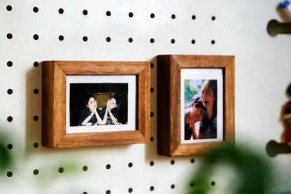 Photo Frame Magnet, Self-Adhesive Refrigerator Magnet Frame for Instant Photos Storage