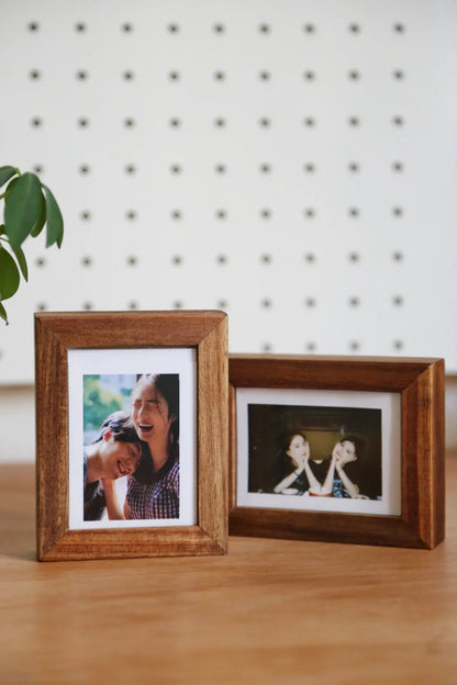 Photo Frame Magnet, Self-Adhesive Refrigerator Magnet Frame for Instant Photos Storage