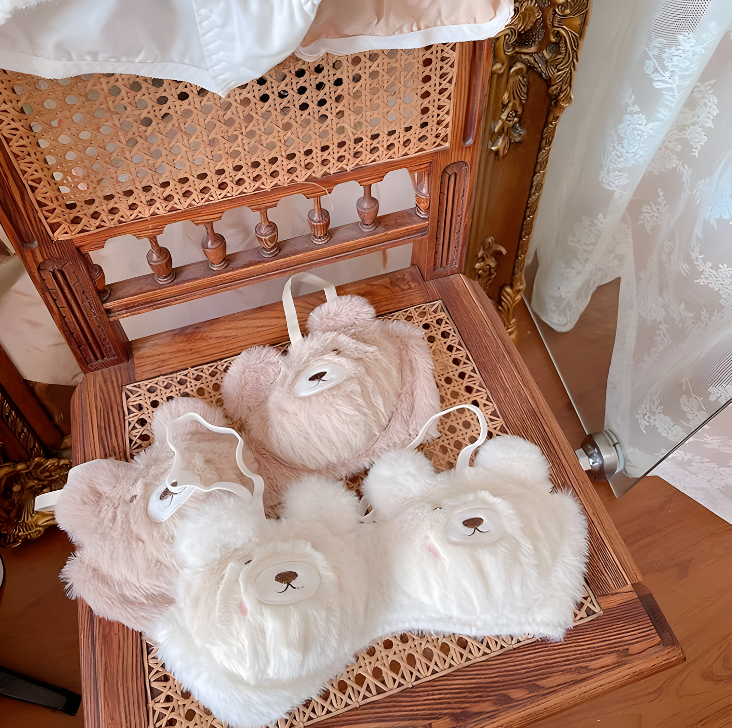 Cute Plush V-Neck Bra Set